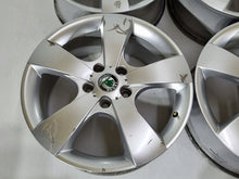 Laden Sie das Bild in den Galerie-Viewer, 4x Alufelge 17 Zoll 7.0" 5x112 54ET 1Z0601025D Skoda Octavia I Rim Wheel FEL5732683029dy