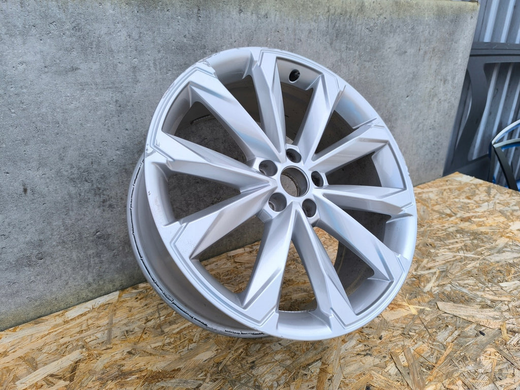 1x Alufelge 20 Zoll 8.5" 5x112 4K9601025B Audi A6 C8 Rim Wheel