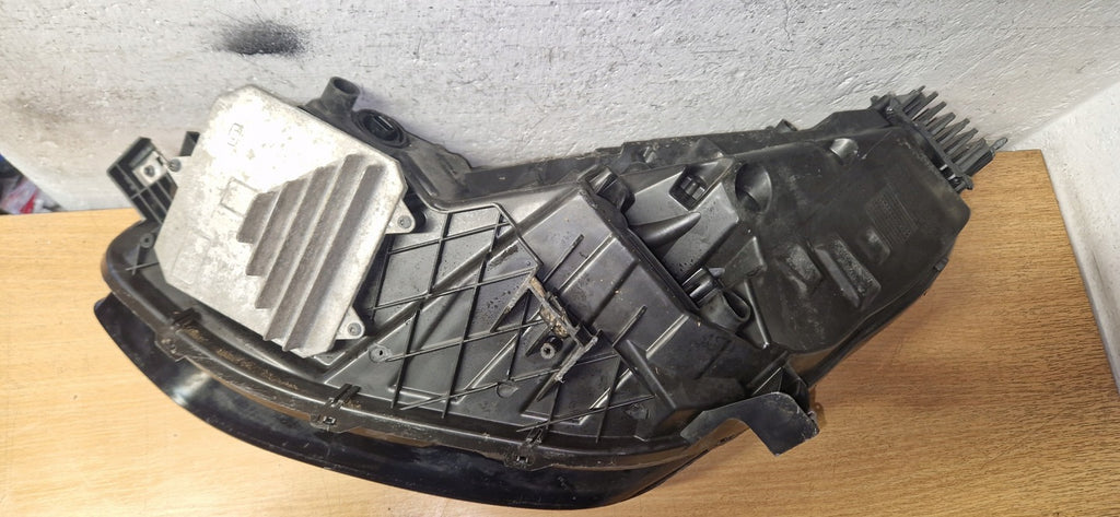 Frontscheinwerfer Tesla Model P107737600C LED Ein Stück (Rechts oder Links)