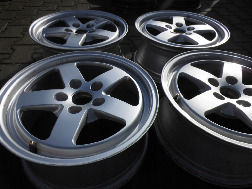 4x Alufelge 16 Zoll 7.0" 5x112 35ET Glanz Silber 8W0601025EF Audi A4 B9 FEL8925743304ch