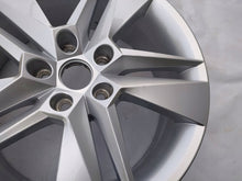 Laden Sie das Bild in den Galerie-Viewer, 1x Alufelge 17 Zoll 3V0601025BH Skoda Superb Octavia Rim Wheel FEL1338943411uz