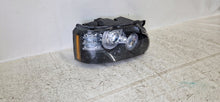 Laden Sie das Bild in den Galerie-Viewer, Frontscheinwerfer Land Rover Range III AH4213W029EC Xenon Rechts Headlight SCH8795602433dn