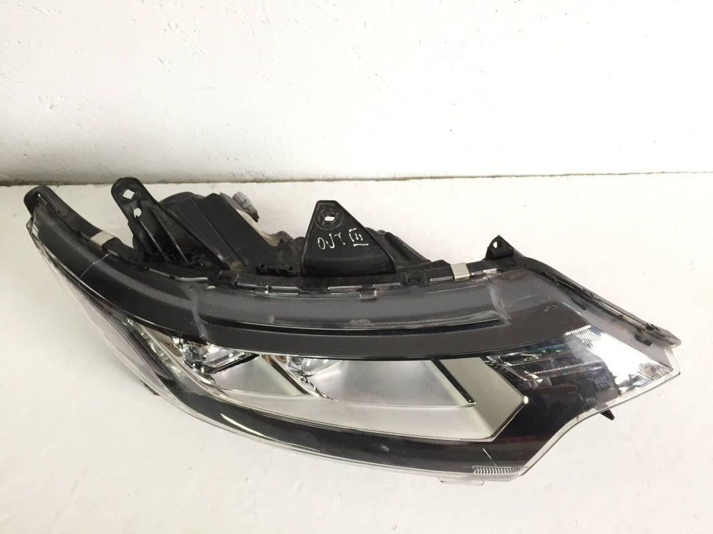 Frontscheinwerfer Mitsubishi Outlander III 8301C864 Rechts Headlight