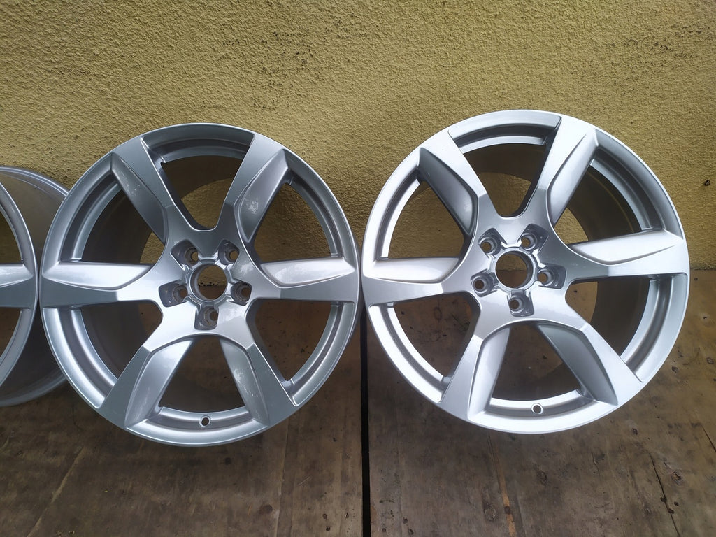 1x Alufelge 18 Zoll 10.5" 5x112 55ET Glanz Silber 420601025D Audi R8 Rim Wheel