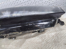 Laden Sie das Bild in den Galerie-Viewer, Frontscheinwerfer Skoda Fabia IV 6VB941016 Rechts Scheinwerfer Headlight SCH3015435893zy