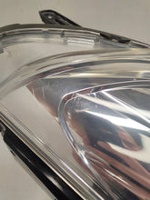 Load image into Gallery viewer, Frontscheinwerfer Peugeot 4007 9526555DC Ein Stück (Rechts oder Links) Headlight SCH9226734138gx