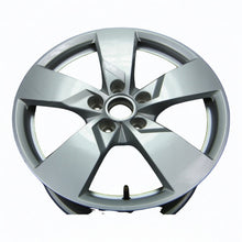 Load image into Gallery viewer, 1x Alufelge 17 Zoll 8.0&quot; 5x112 47ET Glanz Silber 8S0601025 Audi A3 Tt Rim Wheel