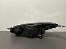 Laden Sie das Bild in den Galerie-Viewer, Frontscheinwerfer Ford Fiesta I LED Rechts Scheinwerfer Headlight SCH1628803325hi