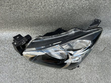 Laden Sie das Bild in den Galerie-Viewer, Frontscheinwerfer Mazda 2 Dj DB5J-51040 Links Scheinwerfer Headlight SCH2128649338ra