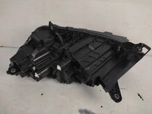 Laden Sie das Bild in den Galerie-Viewer, Frontscheinwerfer Skoda Enyaq 5LB941016 Rechts Scheinwerfer Headlight SCH3736549521tv