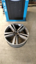 Load image into Gallery viewer, 1x Alufelge 19 Zoll 8.0&quot; 5x112 50ET 5F0601025K Seat Rim Wheel