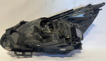Laden Sie das Bild in den Galerie-Viewer, Frontscheinwerfer Opel Corsa D 13295012 Rechts Scheinwerfer Headlight SCH4512284043vb