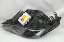 Laden Sie das Bild in den Galerie-Viewer, Frontscheinwerfer BMW E60 E61 159332-00 5DV009000 158762-00 Rechts Headlight SCH2183332442qs