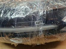 Laden Sie das Bild in den Galerie-Viewer, Frontscheinwerfer Dacia Duster 260603515R LED Links Scheinwerfer Headlight