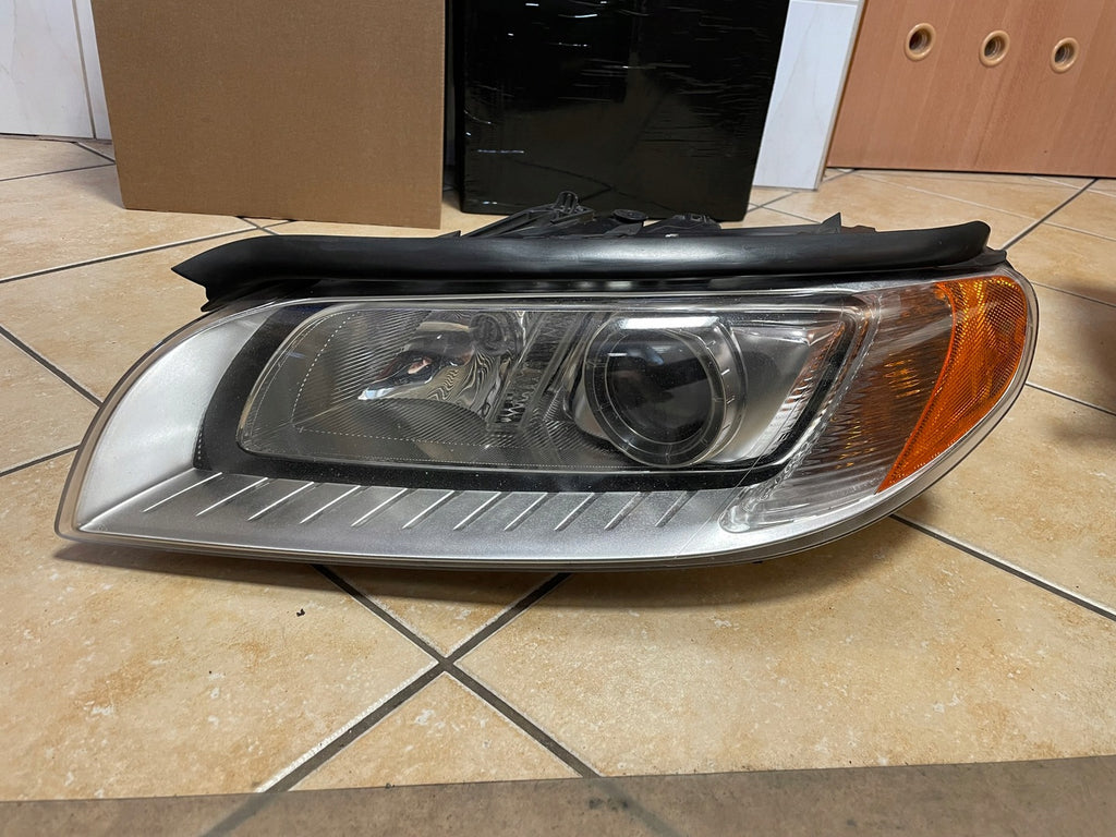 Frontscheinwerfer Volvo Xc70 31353532 Xenon Links Scheinwerfer Headlight