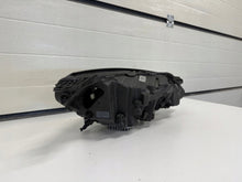 Laden Sie das Bild in den Galerie-Viewer, Frontscheinwerfer Opel Astra 39111149 Links Scheinwerfer Headlight SCH4774957488tp