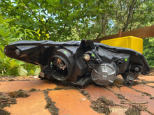 Load image into Gallery viewer, Frontscheinwerfer Honda Insight 985623 Xenon Ein Stück (Rechts oder Links)