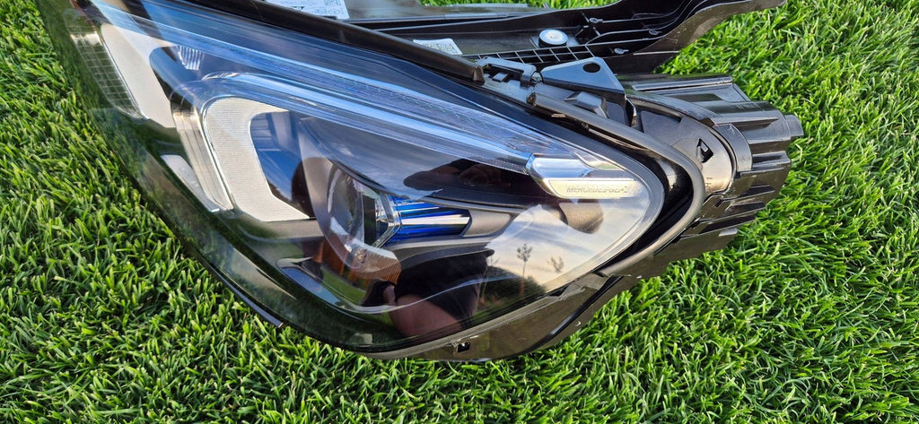 Frontscheinwerfer Mercedes-Benz Gle A1679066504 LED Rechts oder Links