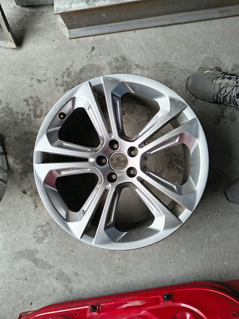 1x Alufelge 20 Zoll 8.5" 5x112 33ET 8R0601025BK Audi Q5 Rim Wheel FEL4542412600qu