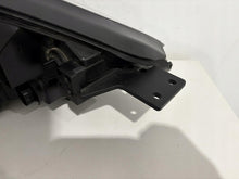 Laden Sie das Bild in den Galerie-Viewer, Frontscheinwerfer Kia Sportage IV Ein Stück (Rechts oder Links) Headlight SCH8784122466pp