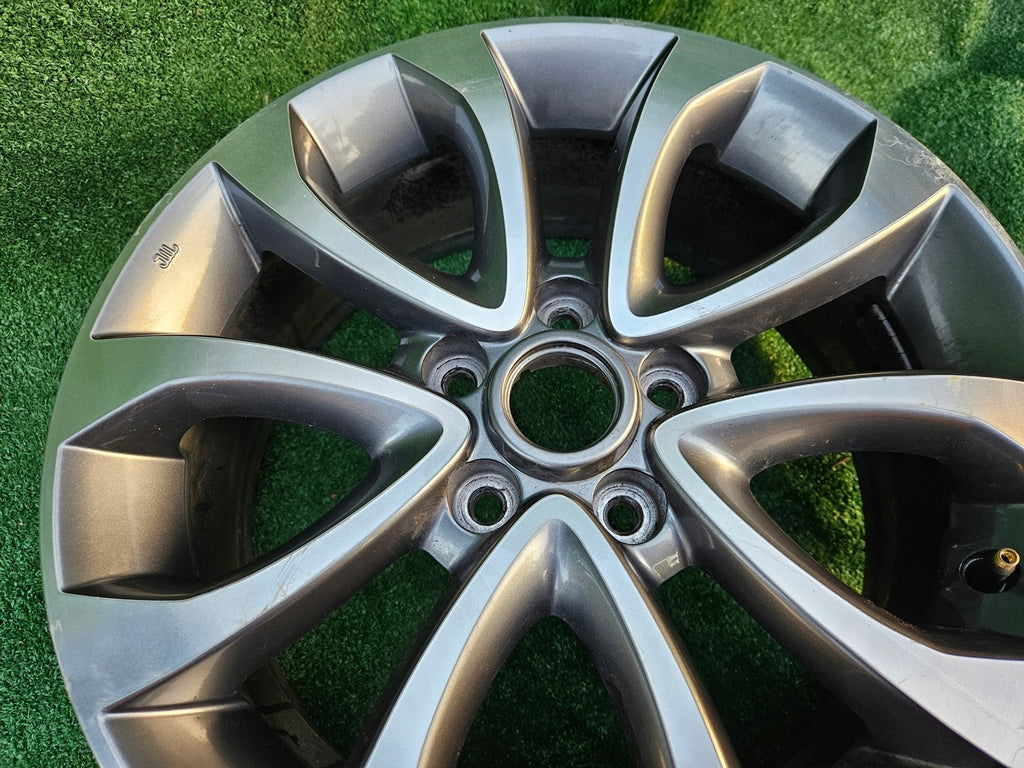 1x Alufelge 17 Zoll 7.0" 5x114.3 47ET Nissan Juke Rim Wheel