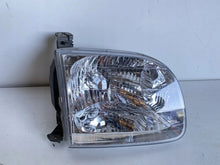 Load image into Gallery viewer, Frontscheinwerfer Toyota Tundra ARO15706 Rechts Scheinwerfer Headlight SCH9623640145ja