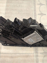 Laden Sie das Bild in den Galerie-Viewer, Frontscheinwerfer Skoda Octavia III 5E1941017E Links Scheinwerfer Headlight SCH8673613341mh