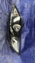 Laden Sie das Bild in den Galerie-Viewer, Frontscheinwerfer Kia Sportage Xenon Links Scheinwerfer Headlight SCH8334839237nb