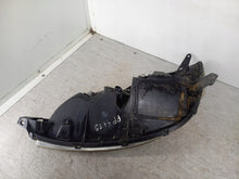 Laden Sie das Bild in den Galerie-Viewer, Frontscheinwerfer Toyota Sienna FALSE Scheinwerfer Headlight SCH3167683781gc