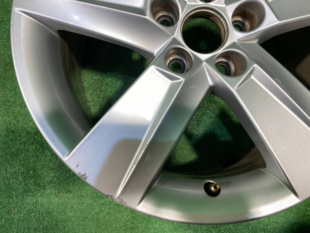 1x Alufelge 16 Zoll 7.0" 5x100 46ET 6V0601025B Skoda Fabia Iii Rim Wheel FEL1940840500rn