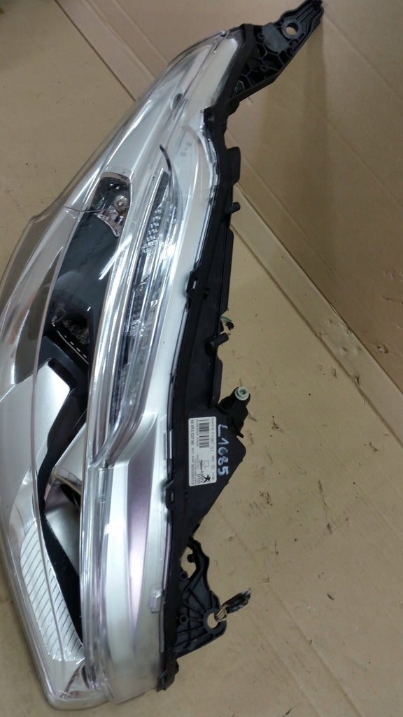 Frontscheinwerfer Peugeot 208 90068513 Ein Stück (Rechts oder Links) Headlight