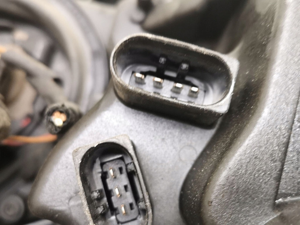 Frontscheinwerfer Mercedes-Benz W211 73485802 Rechts Scheinwerfer Headlight SCH8807743020hz