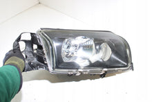 Load image into Gallery viewer, Frontscheinwerfer Volvo S80 30716979 89900215 Xenon Rechts Headlight