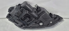 Laden Sie das Bild in den Galerie-Viewer, Frontscheinwerfer VW Polo 2G1941035K 90124645 Links Scheinwerfer Headlight