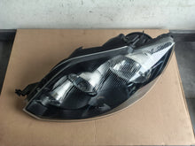 Laden Sie das Bild in den Galerie-Viewer, Frontscheinwerfer VW Golf Plus 5M1941005G Links Scheinwerfer Headlight SCH1511048014wz