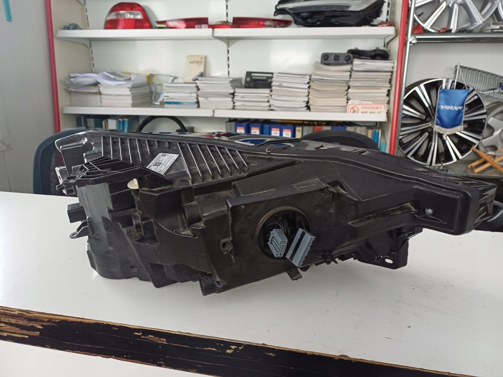 Frontscheinwerfer Volvo Xc60 32404709 LED Links Scheinwerfer Headlight SCH7173871264zf