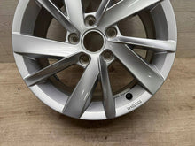 Laden Sie das Bild in den Galerie-Viewer, 1x Alufelge 16 Zoll 46ET Blau 5H0071496 VW Golf Viii Rim Wheel FEL8534244896it