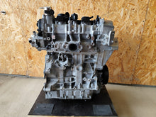 Laden Sie das Bild in den Galerie-Viewer, Motor Audi A3 05E100033A 1.5 TSI 85kW 19TKm 2024 Benzin Engine Unkomplett