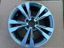 Laden Sie das Bild in den Galerie-Viewer, 1x Alufelge 18 Zoll 7.5" 5x112 52ET A4474014400 Mercedes-Benz Vito W447 FEL2956248958lo