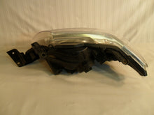Laden Sie das Bild in den Galerie-Viewer, Frontscheinwerfer Toyota Hilux Rechts Scheinwerfer Headlight SCH2482994734vw