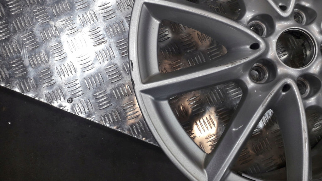 4x Alufelge 17 Zoll 7.5" 5x120 52ET 6856061 BMW F39 F48 Rim Wheel FEL6416895070mt