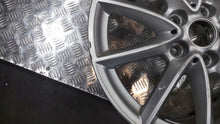 Laden Sie das Bild in den Galerie-Viewer, 4x Alufelge 17 Zoll 7.5" 5x120 52ET 6856061 BMW F39 F48 Rim Wheel FEL6416895070mt