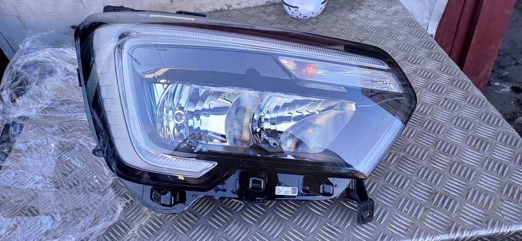 Frontscheinwerfer Renault Master III 260105567R Rechts Scheinwerfer Headlight SCH5904723051sw