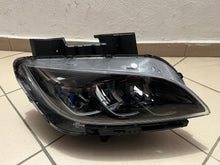 Laden Sie das Bild in den Galerie-Viewer, Frontscheinwerfer Hyundai Kona 92102-J9630 Rechts Scheinwerfer Headlight