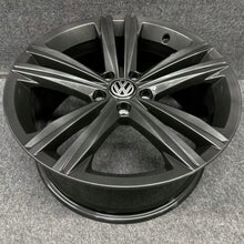 Laden Sie das Bild in den Galerie-Viewer, 4x Alufelge 18 Zoll 8.0" 5x112 40ET Glanz Grau 3G8601025N VW Passat B8 Arteon FEL3116882320tg