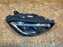 Laden Sie das Bild in den Galerie-Viewer, Frontscheinwerfer Mercedes-Benz Glc X253 A2539065003 LED Rechts Headlight SCH7585286724qx