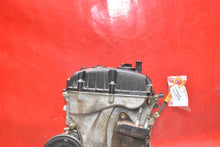 Laden Sie das Bild in den Galerie-Viewer, Motor Hyundai Kia Carens III G4KA 2.0 145PS 106kW 2009 Benzin Engine Unkomplett