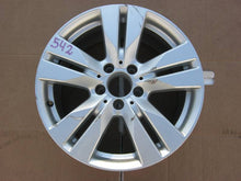 Laden Sie das Bild in den Galerie-Viewer, 1x Alufelge 17 Zoll 8.5&quot; 5x112 49ET Mercedes-Benz Coupe Rim Wheel