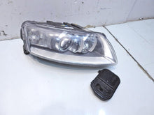 Load image into Gallery viewer, Frontscheinwerfer Audi A6 C6 4F0941030AK 1EL008881-42 Xenon Rechts Headlight