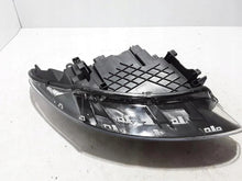 Laden Sie das Bild in den Galerie-Viewer, Frontscheinwerfer Renault Megane III Hatchback I 260606227R Links Headlight SCH5933868700vq
